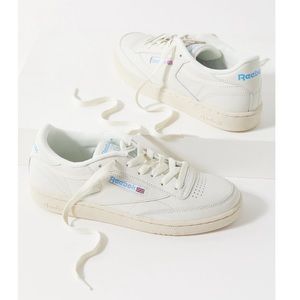 Used Women’s Reebok sneakers